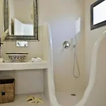 Wonderful Santorini Alia Mansion 3 Bedrooms Beautiful Outdoor Space * Megalokori