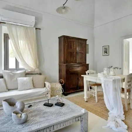 Wonderful Santorini Alia Mansion 3 Bedrooms Beautiful Outdoor Space Вилла *