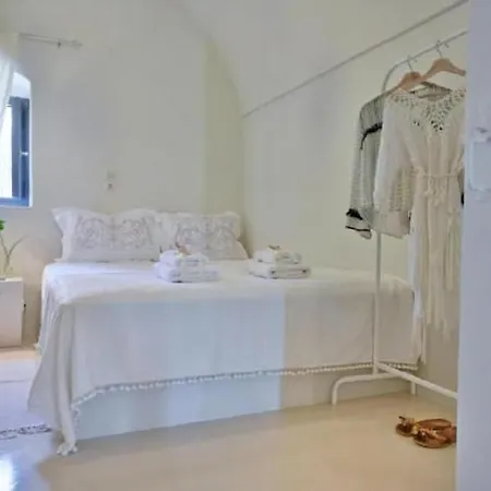 Villa Wonderful Santorini Alia Mansion 3 Bedrooms Beautiful Outdoor Space&wonderful Views Megalochori *