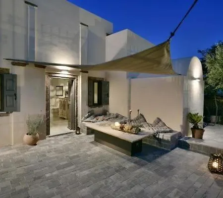Вилла Wonderful Santorini Alia Mansion 3 Bedrooms Beautiful Outdoor Space Мегалохори