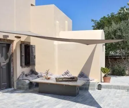 Wonderful Santorini Alia Mansion 3 Bedrooms Beautiful Outdoor Space * Megalochori (Santorini)
