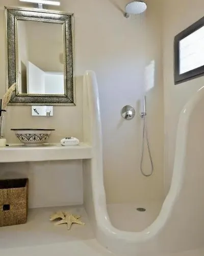 Wonderful Santorini Alia Mansion 3 Bedrooms Beautiful Outdoor Space * Мегалохори