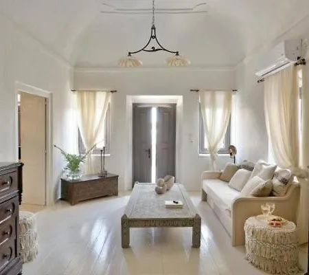 Villa Wonderful Santorini Alia Mansion 3 Bedrooms Beautiful Outdoor Space&wonderful Views Megalochori Megalochori (Santorini)